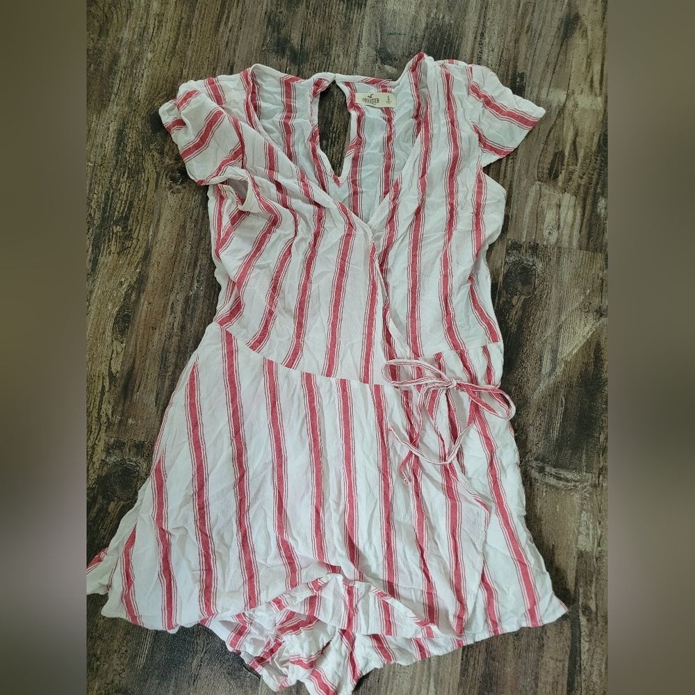 Hollister Wrap front one-piece romper shorts Size S Striped White/Red 4th Of Jul